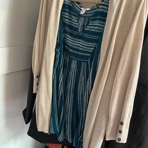 NWT Sonoma Front Notch Panel Femme Tank 💙